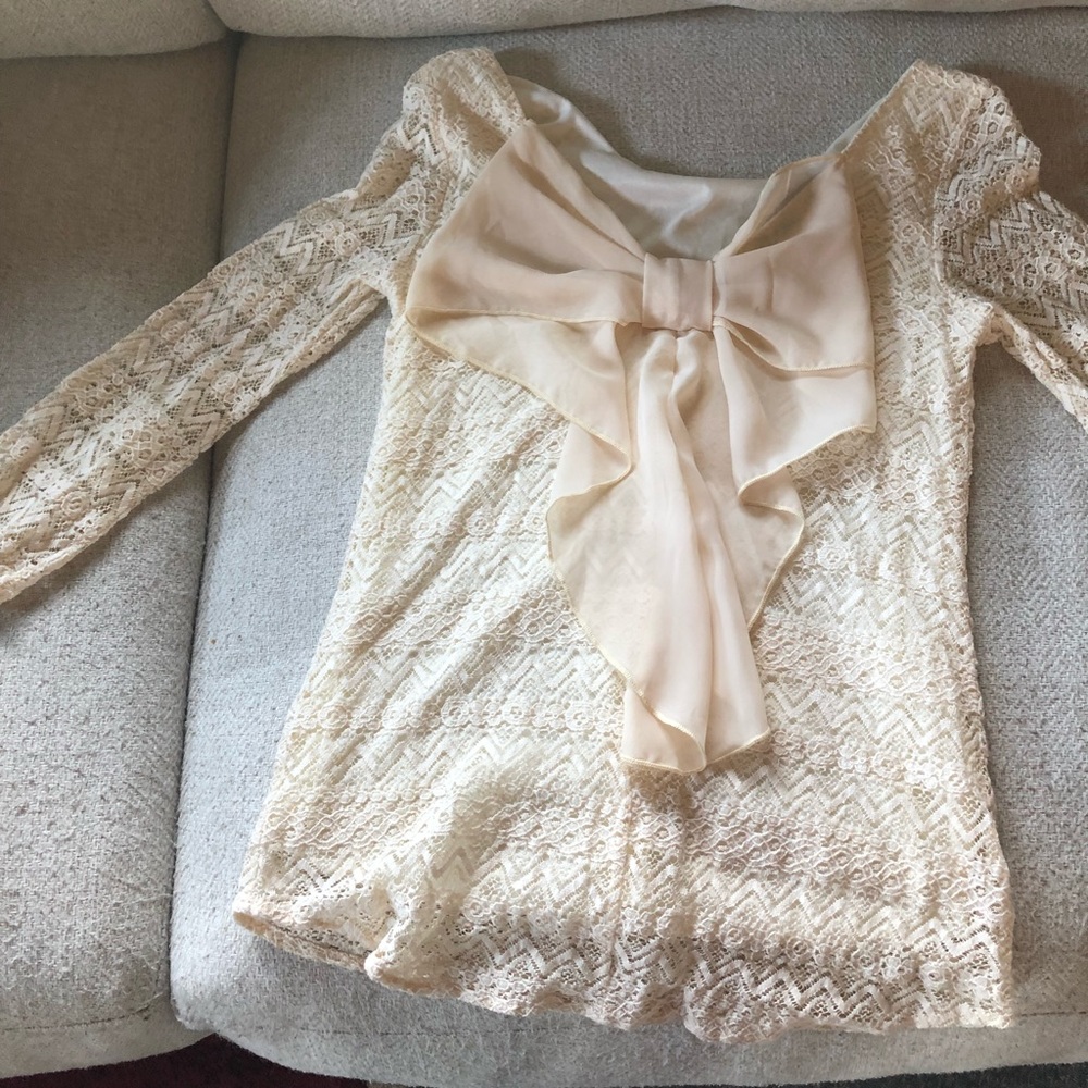 Top - Picture 2 of 2